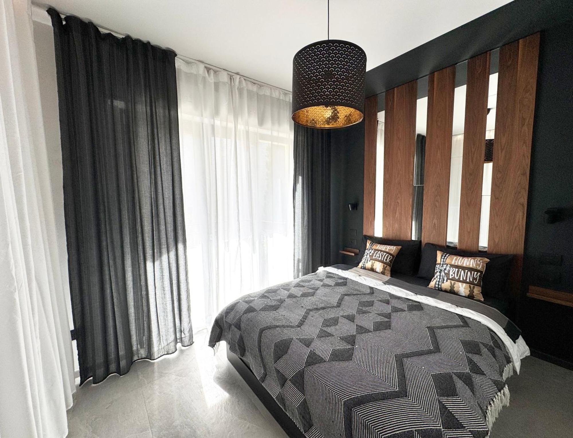 New Apartment In Historical Center Near Lake Рива дел Гарда Екстериор снимка