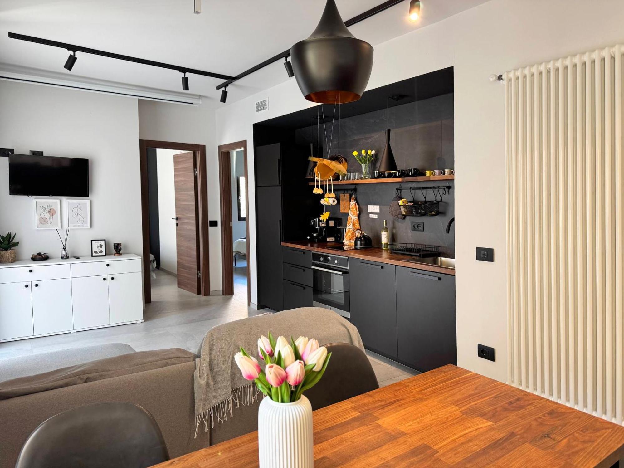 New Apartment In Historical Center Near Lake Рива дел Гарда Екстериор снимка